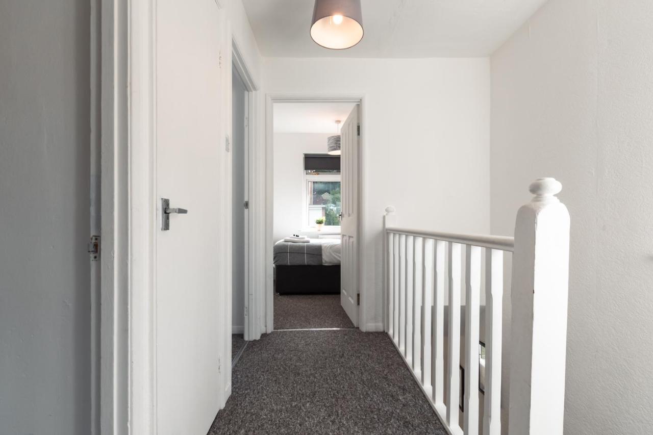 Chalet 3 Bedrooms House Ideal For Long Stays!